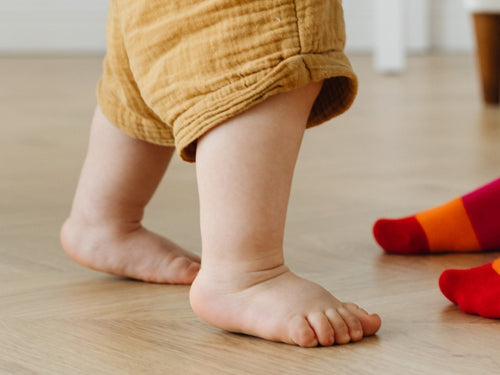 Comment mesurer les pieds de bébé ?