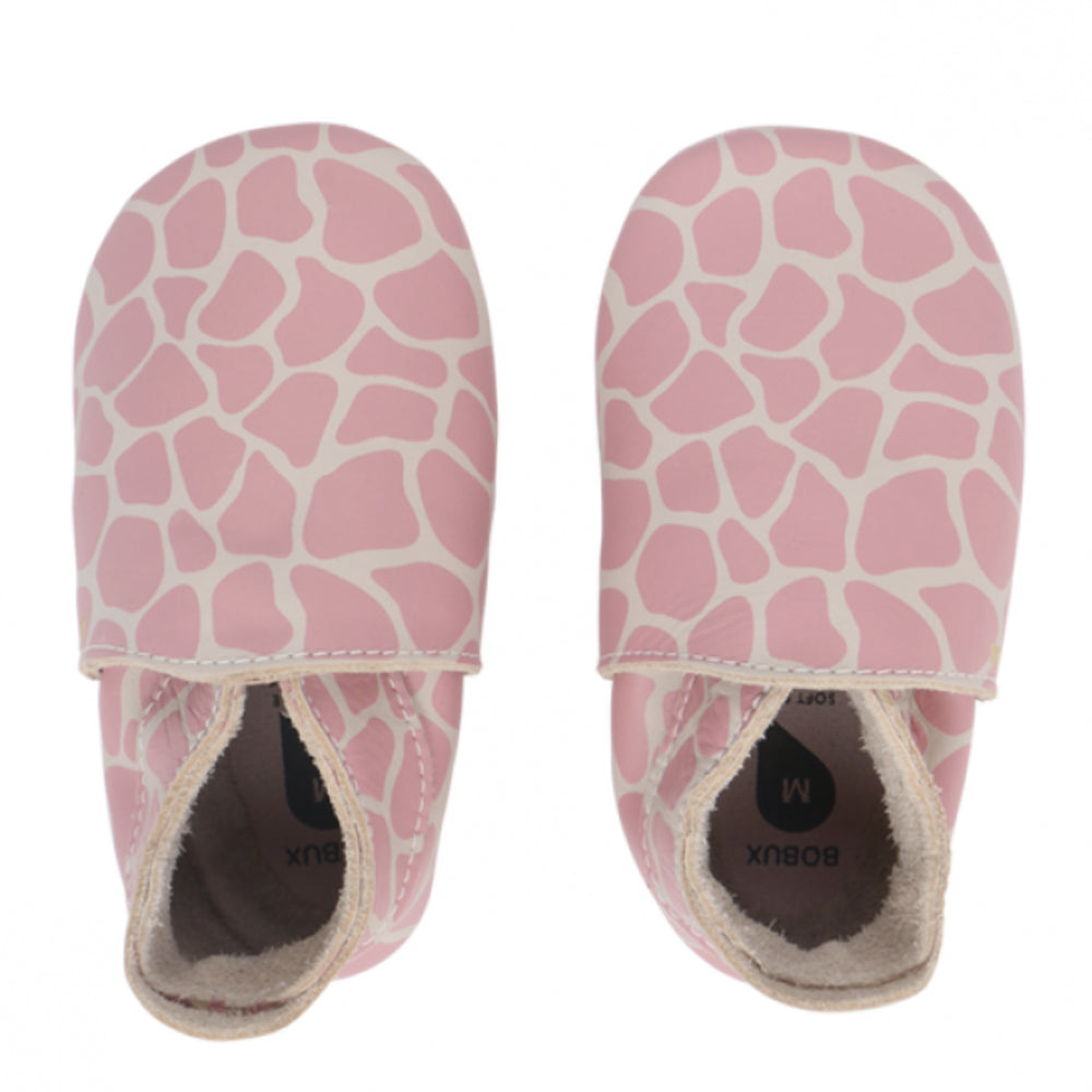 Bobux chaussons girafe print rose