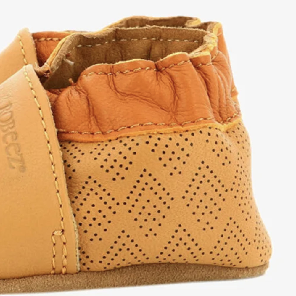 Pantuflas Robeez Grooar camel